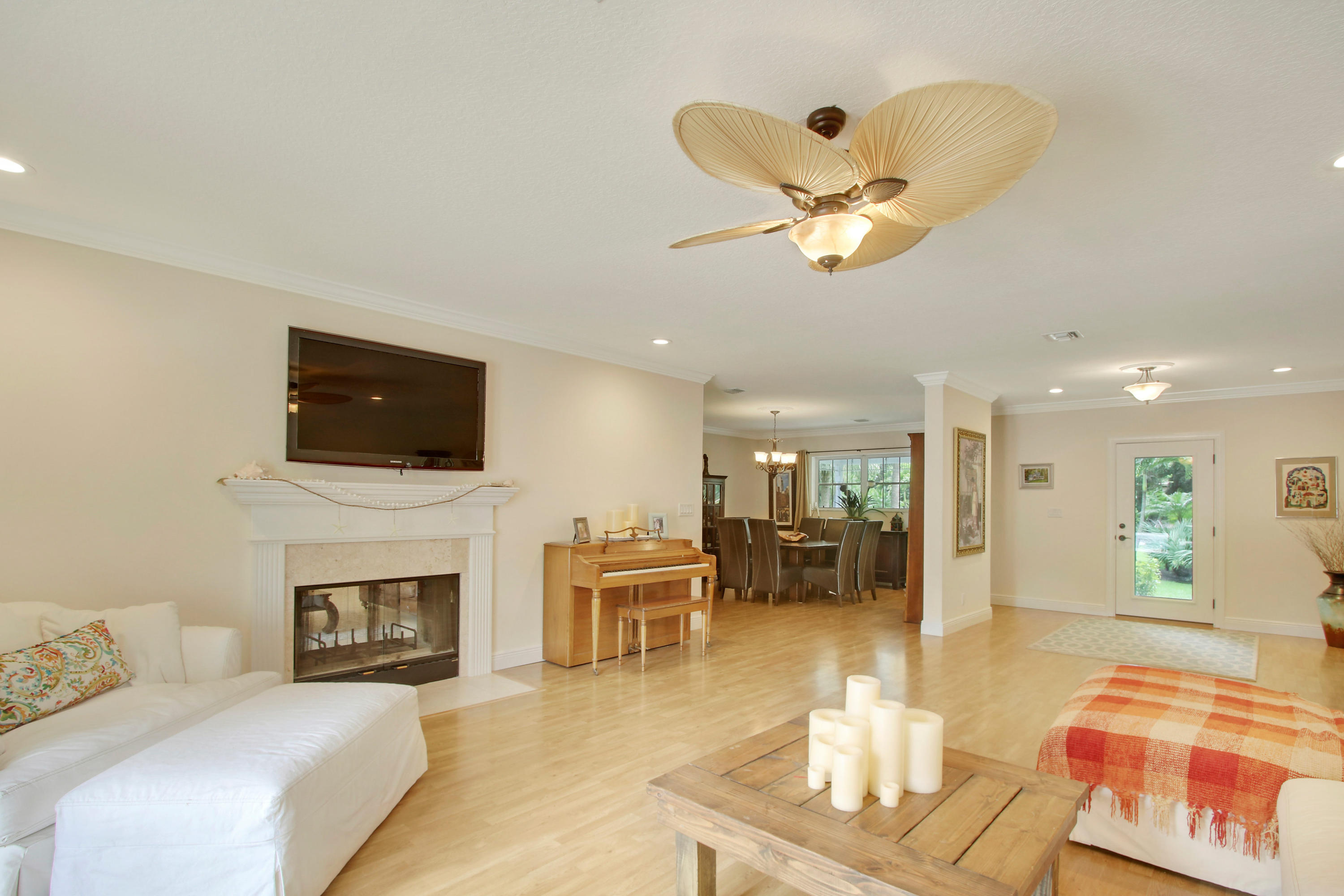 5384 Pennock Point Road Jupiter, FL 33458 - Photo 5 of 34 Formal Living Room