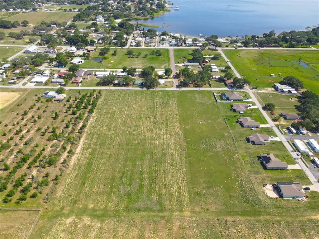 360 Swingle Street Frostproof, FL 33843 - Photo 9 of 27 a view of a city
