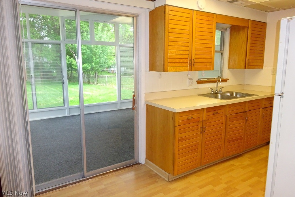 9248 Lynnhaven Road Parma Heights, OH 44130 - Photo 4 of 17