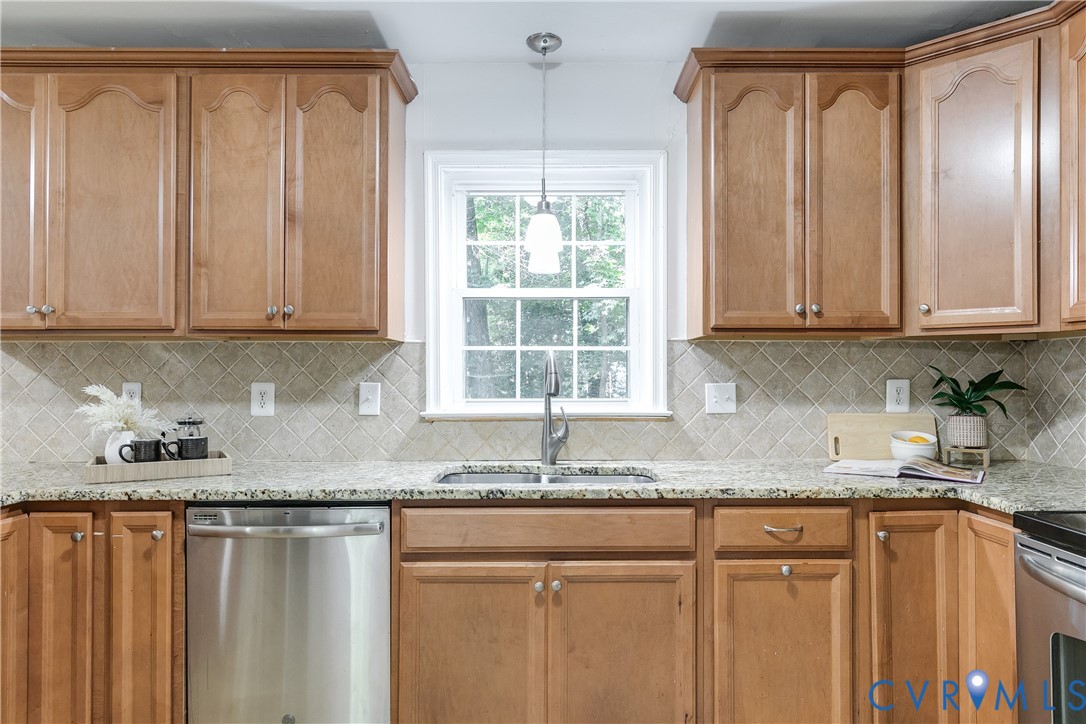 5808 Oak Knoll Road Midlothian, VA 23112 - Photo 12 of 31 Gallery Image 12