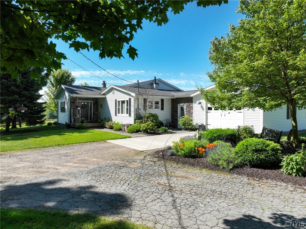 1888 Mulholland Road Vienna, NY 13042 - Photo 2 of 50