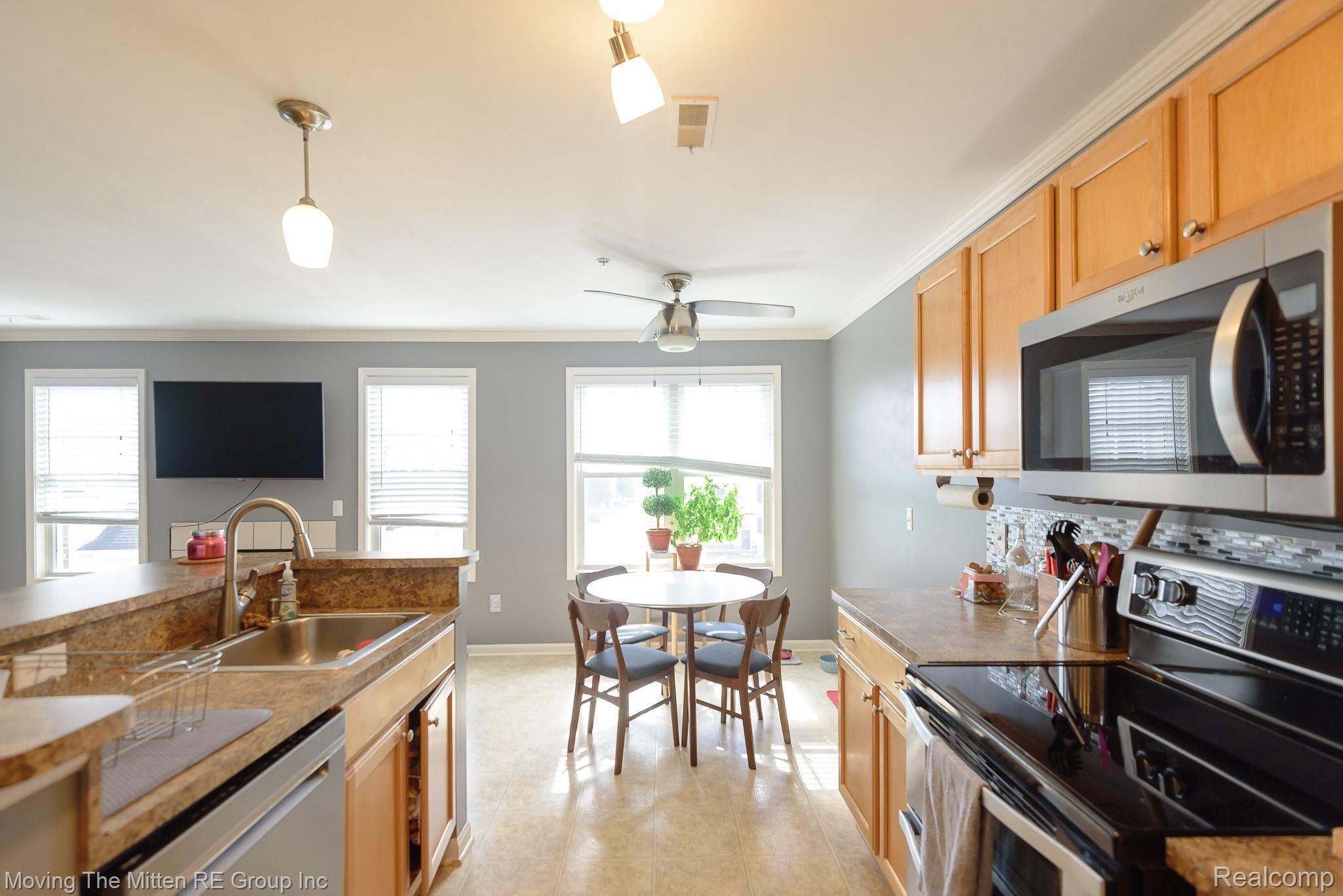 50139 Harding Street Canton, MI 48188 - Photo 7 of 40 MTM_50139_harding-21.jpg