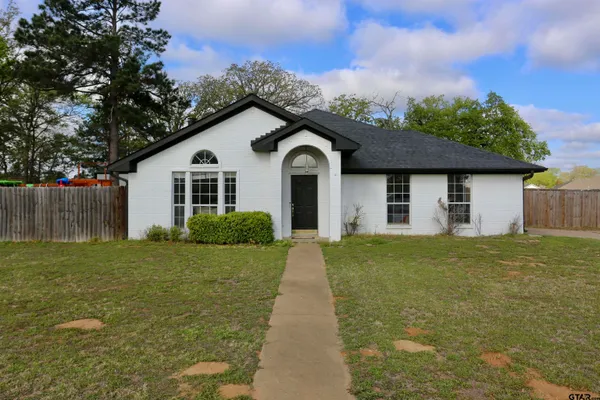 $310,000 | 17361 Cory Ray Lane, Lindale, TX 75771