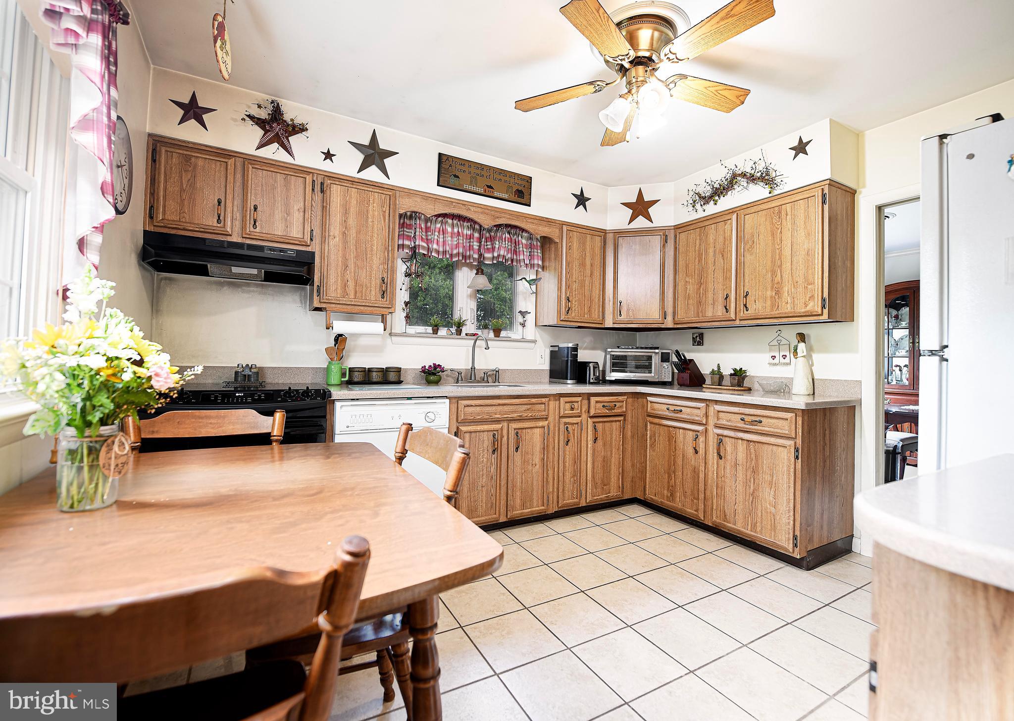 718 Chestnut Hill Road Forest Hill, MD 21050 - Photo 12 of 34 Kitchen