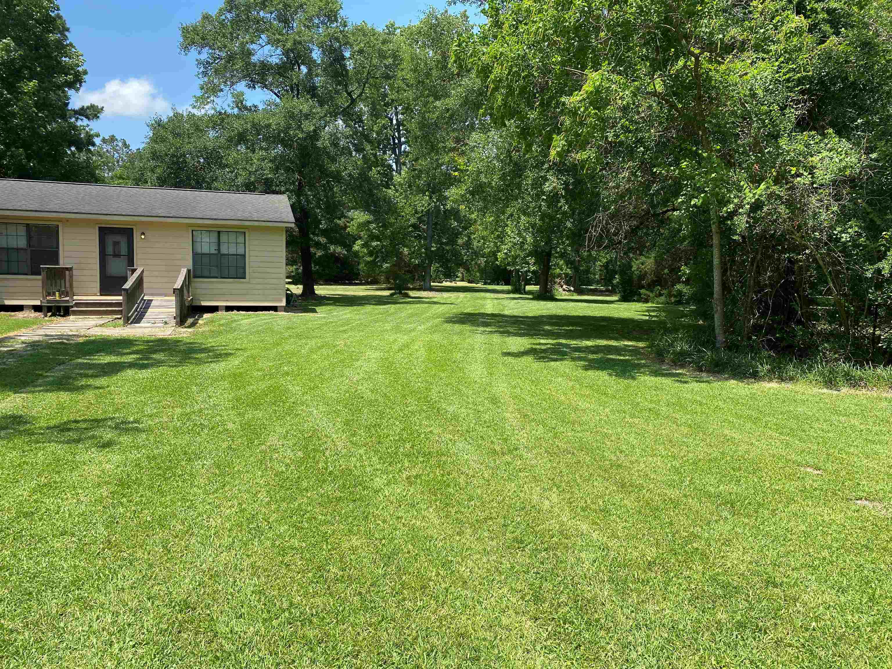 8436 Bessie Heights Road Orange, TX 77630 - Photo 6 of 7