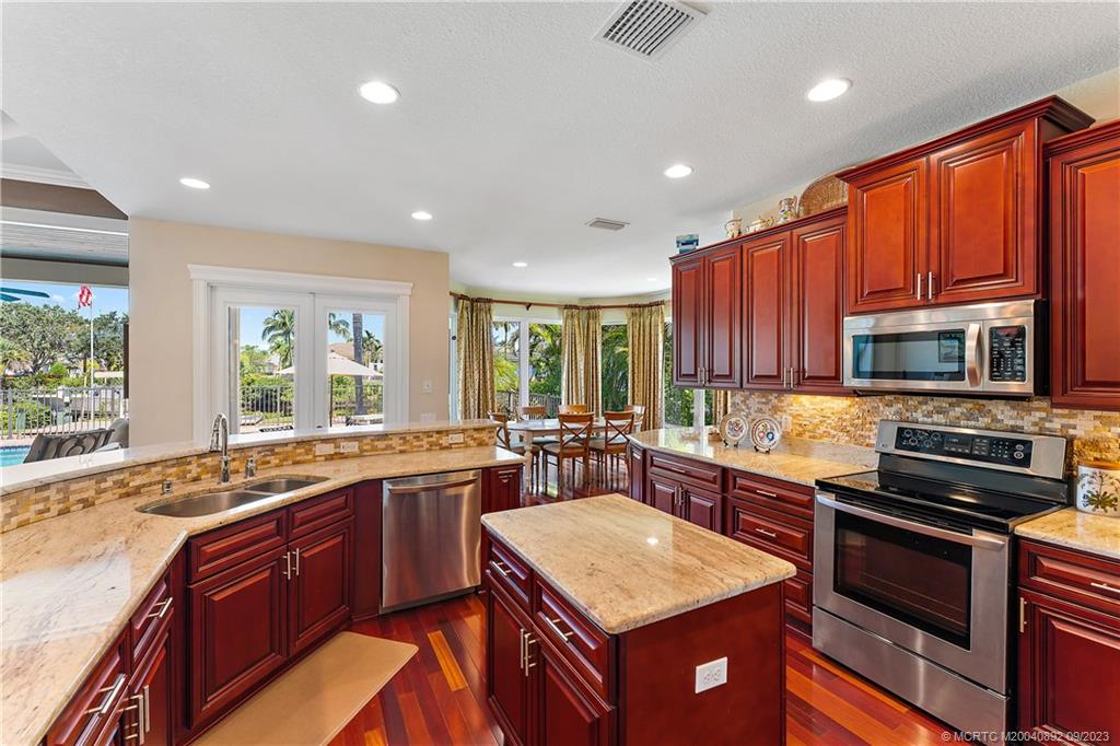 587 Southwest Lost River Road Stuart, FL 34997 - Photo 11 of 35 Gallery Image 11