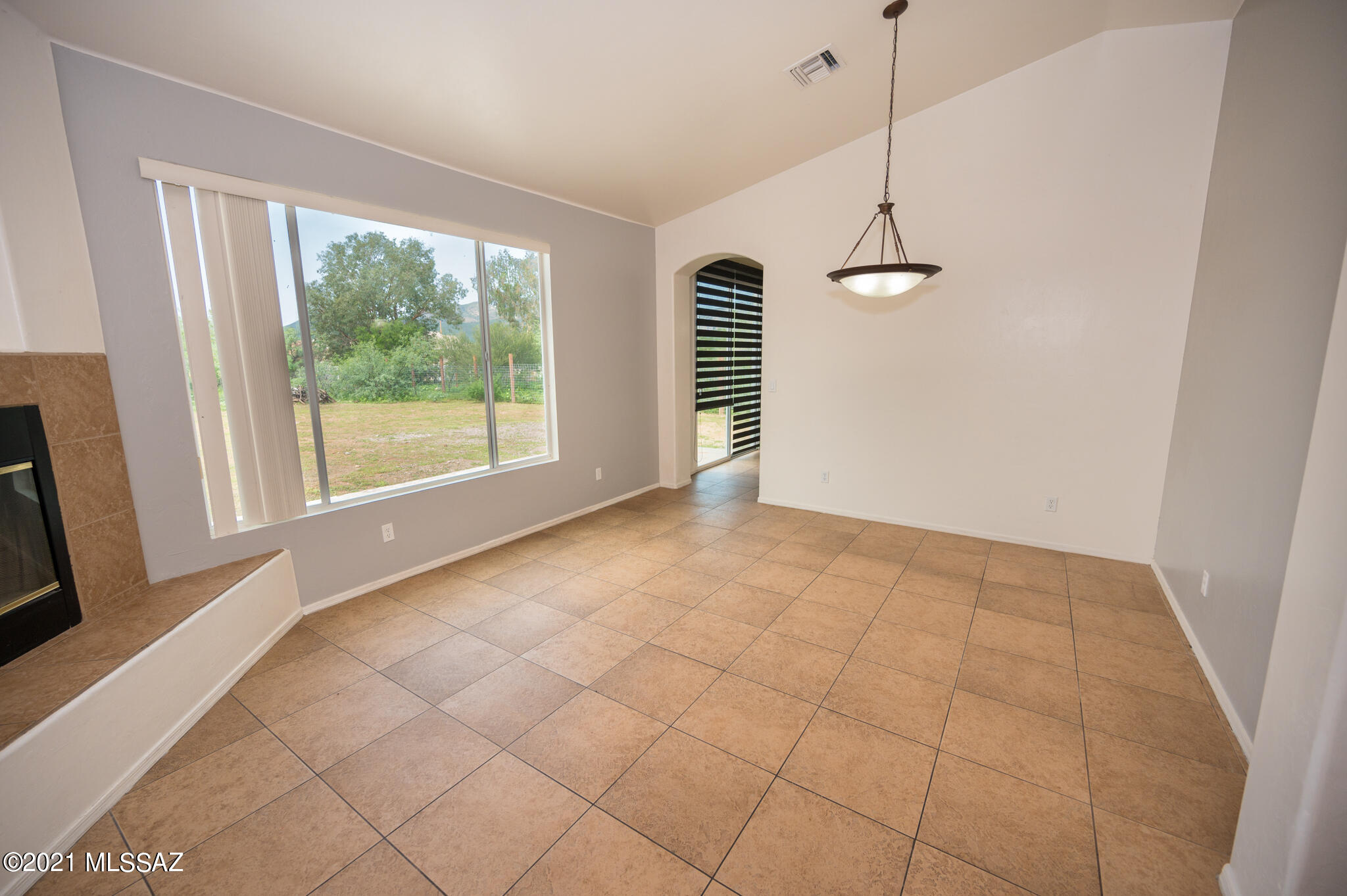 1692 Capote Court Rio Rico, AZ 85648 - Photo 8 of 43