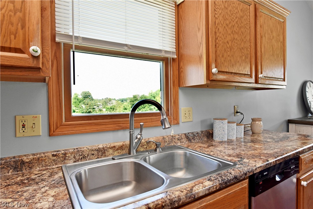 2010 Park Road Southeast Carrollton, OH 44615 - Photo 20 of 25 Gallery Image 20
