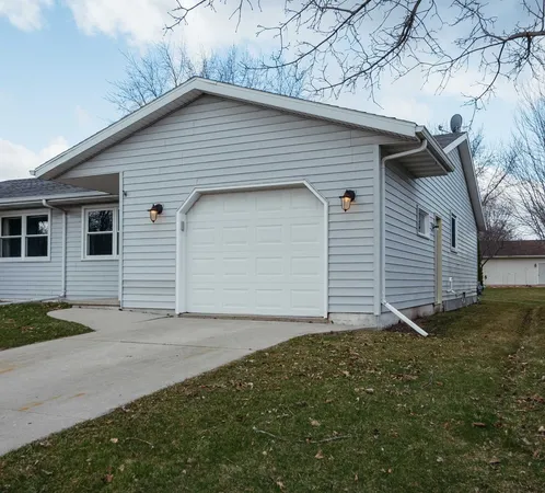 $217,500 | 1519 Fairlawn Avenue, North Fond du Lac, WI 54937