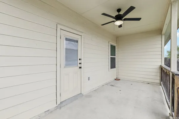 $1,550 | 219 Eugene Pass, New Braunfels, TX 78130