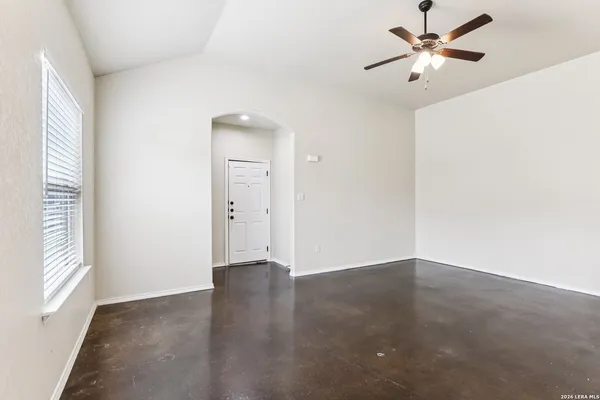 $1,550 | 219 Eugene Pass, New Braunfels, TX 78130