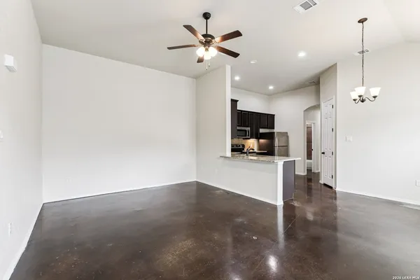 $1,550 | 219 Eugene Pass, New Braunfels, TX 78130