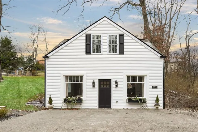 $299,000 | 4978 South Pioneer Road, Gibsonia, PA 15044