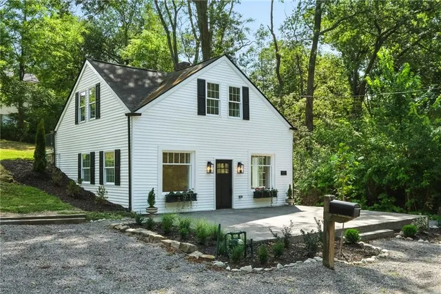 $299,000 | 4978 South Pioneer Road, Gibsonia, PA 15044