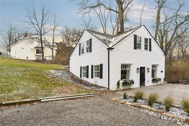 $299,000 | 4978 South Pioneer Road, Gibsonia, PA 15044