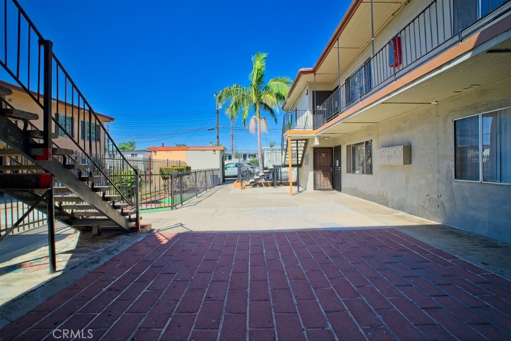 1402 South Minnie Street Santa Ana, CA 92707 - Photo 8 of 10