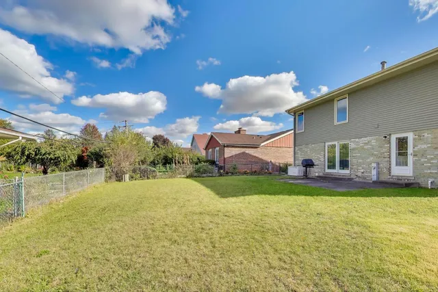 $639,000 | 404 Tracy Terrace, Des Plaines, IL 60016