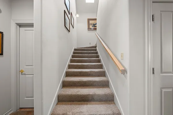 $1,095,000 | 101 Crestline, Kerrville, TX 78028