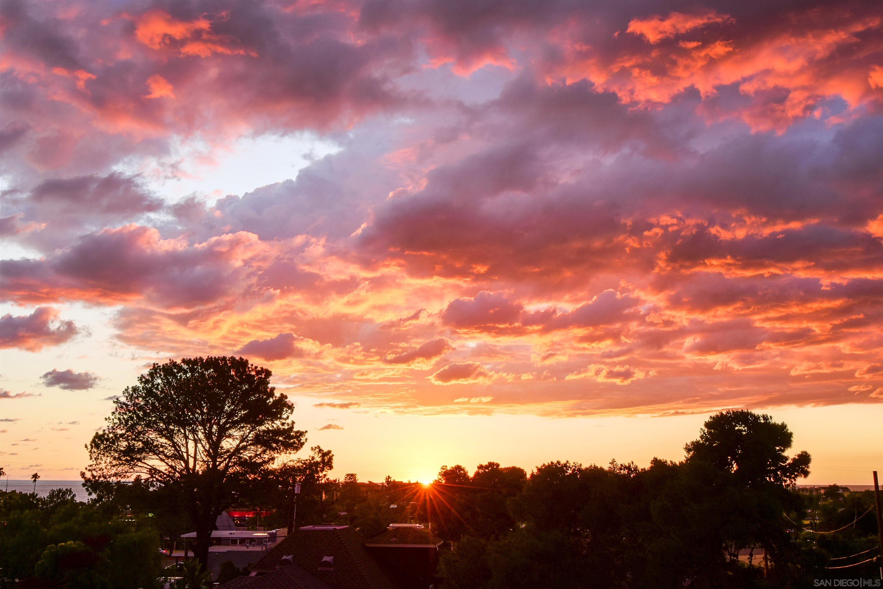 222 Barbara Avenue Solana Beach, CA 92075 - Photo 36 of 37 a view of a city