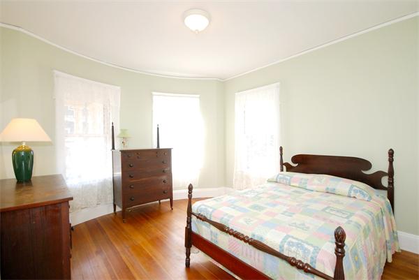 17 Barrington Road Boston, MA 02124 - Photo 24 of 27 Gallery Image 24