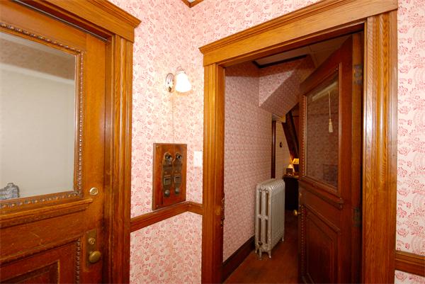 17 Barrington Road Boston, MA 02124 - Photo 3 of 27 Gallery Image 3