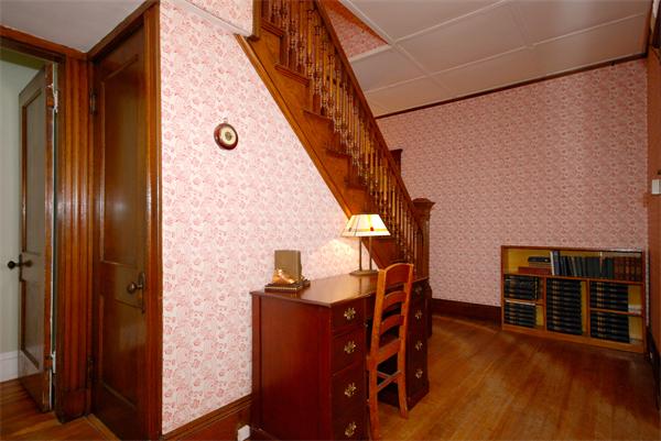 17 Barrington Road Boston, MA 02124 - Photo 4 of 27 Gallery Image 4