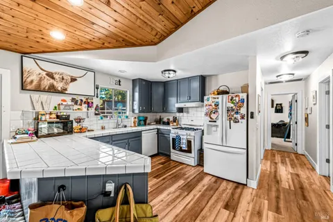 $2,495,000 | 8571 Brand Lane, Penngrove, CA 94951