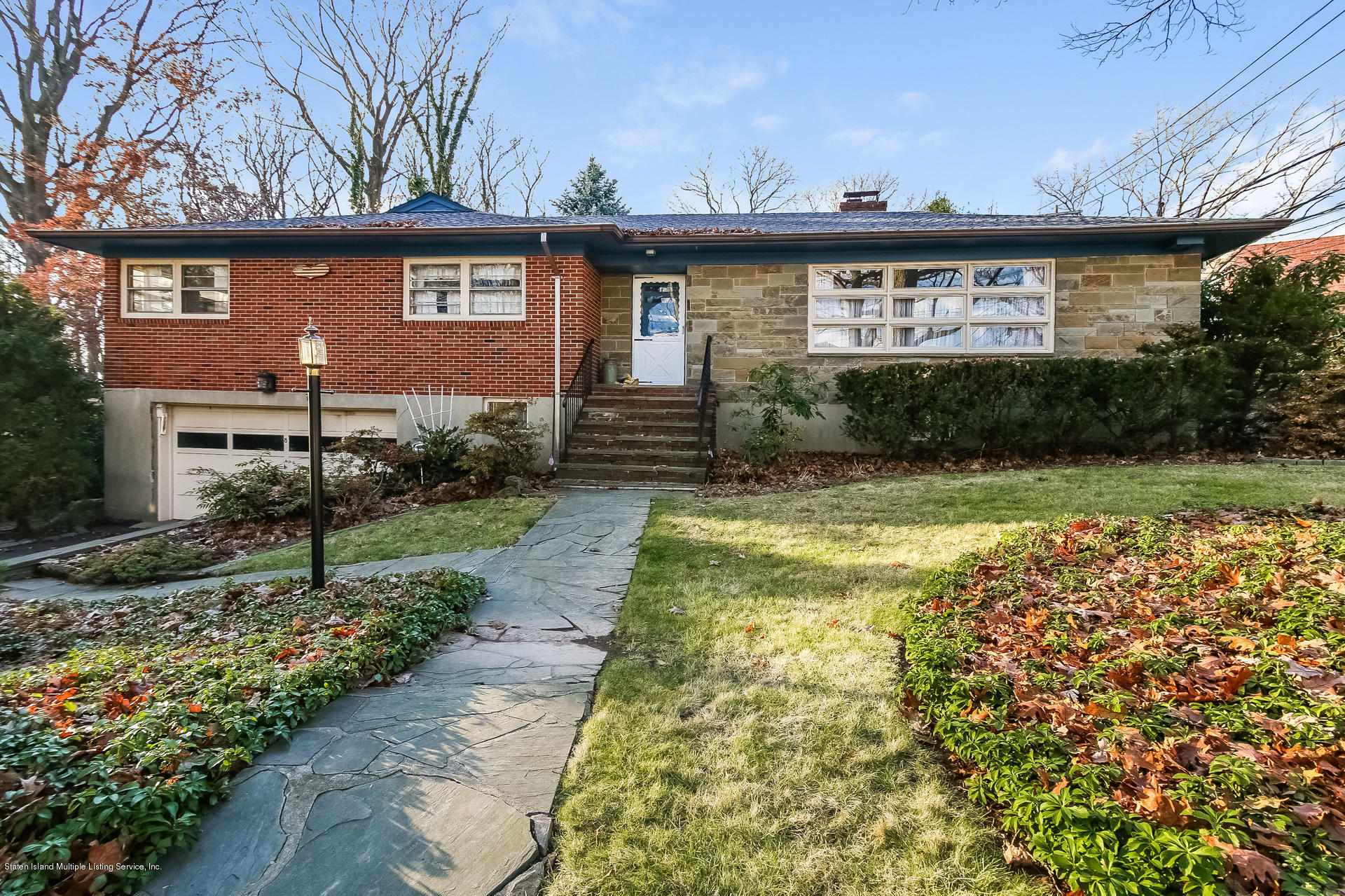 8 Inwood Road Staten Island, NY 10304 - Photo 1 of 19 Exterior Front