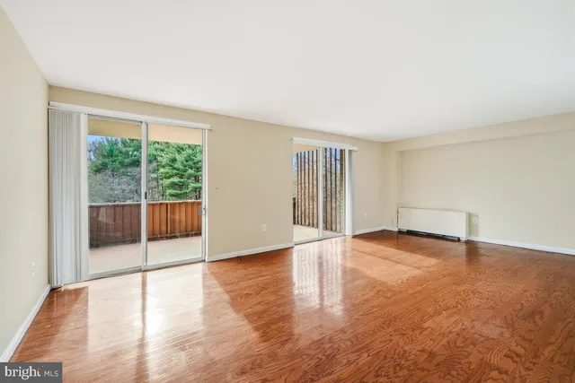 $2,350 | 7505 Democracy Boulevard, Unit A428, Bethesda, MD 20817