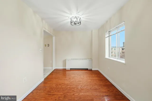 $2,350 | 7505 Democracy Boulevard, Unit A428, Bethesda, MD 20817