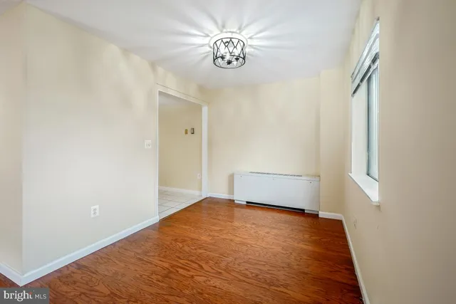 $2,350 | 7505 Democracy Boulevard, Unit A428, Bethesda, MD 20817