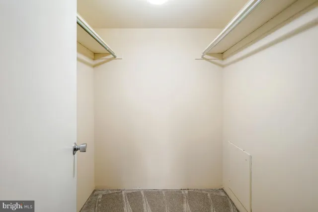 $2,350 | 7505 Democracy Boulevard, Unit A428, Bethesda, MD 20817