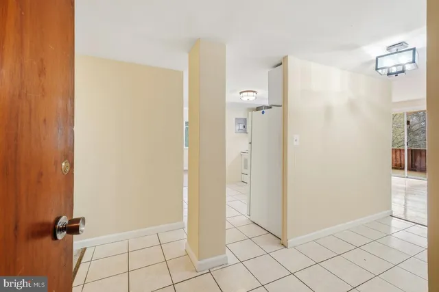 $2,350 | 7505 Democracy Boulevard, Unit A428, Bethesda, MD 20817
