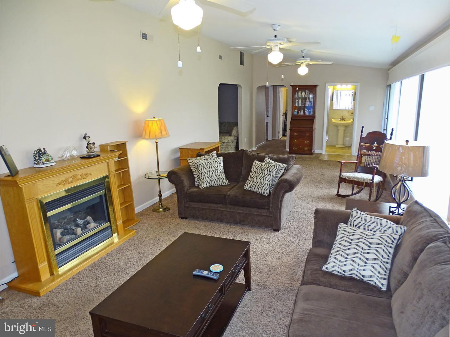 24 Idlewild Road Levittown, PA 19057 - Photo 11 of 24 Family Room