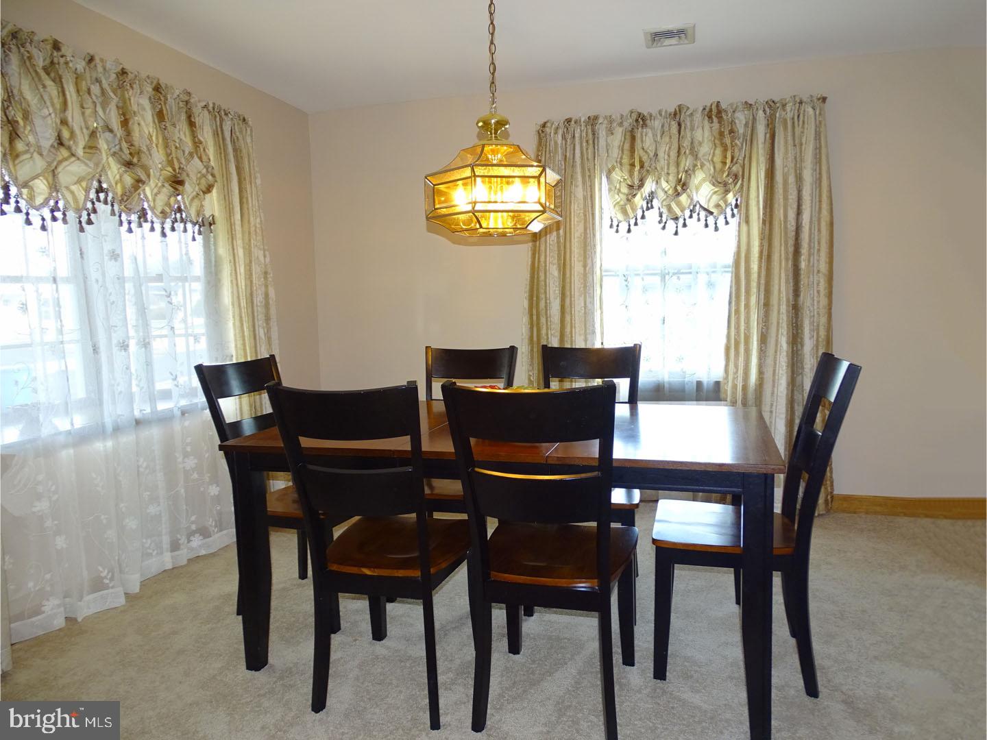 24 Idlewild Road Levittown, PA 19057 - Photo 6 of 24 Dining Room