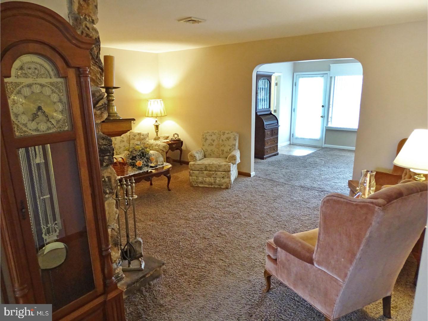 24 Idlewild Road Levittown, PA 19057 - Photo 7 of 24 Living Room