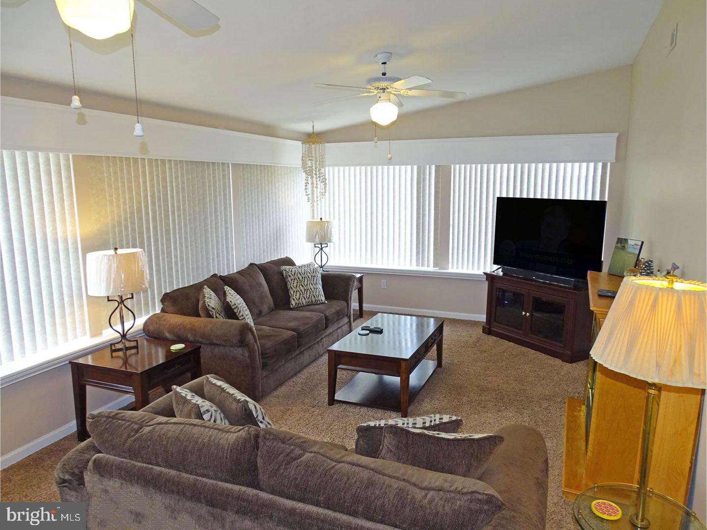 24 Idlewild Road Levittown, PA 19057 - Photo 9 of 24 Family Room