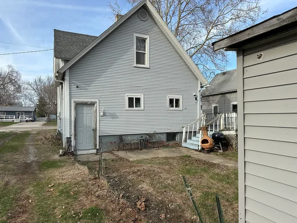 $69,000 | 111 South Street, Bradford, IL 61421