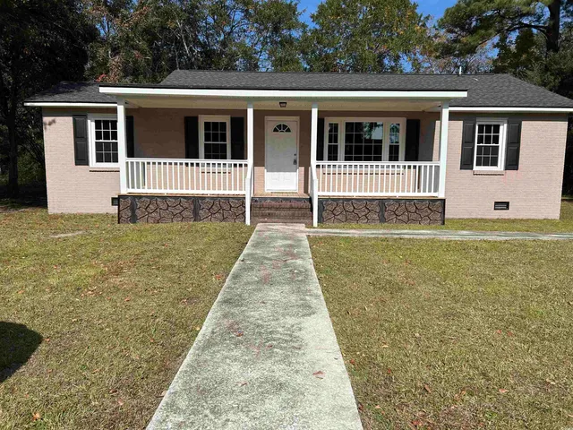 $209,000 | 404 East Richardson Avenue, Hemingway, SC 29554