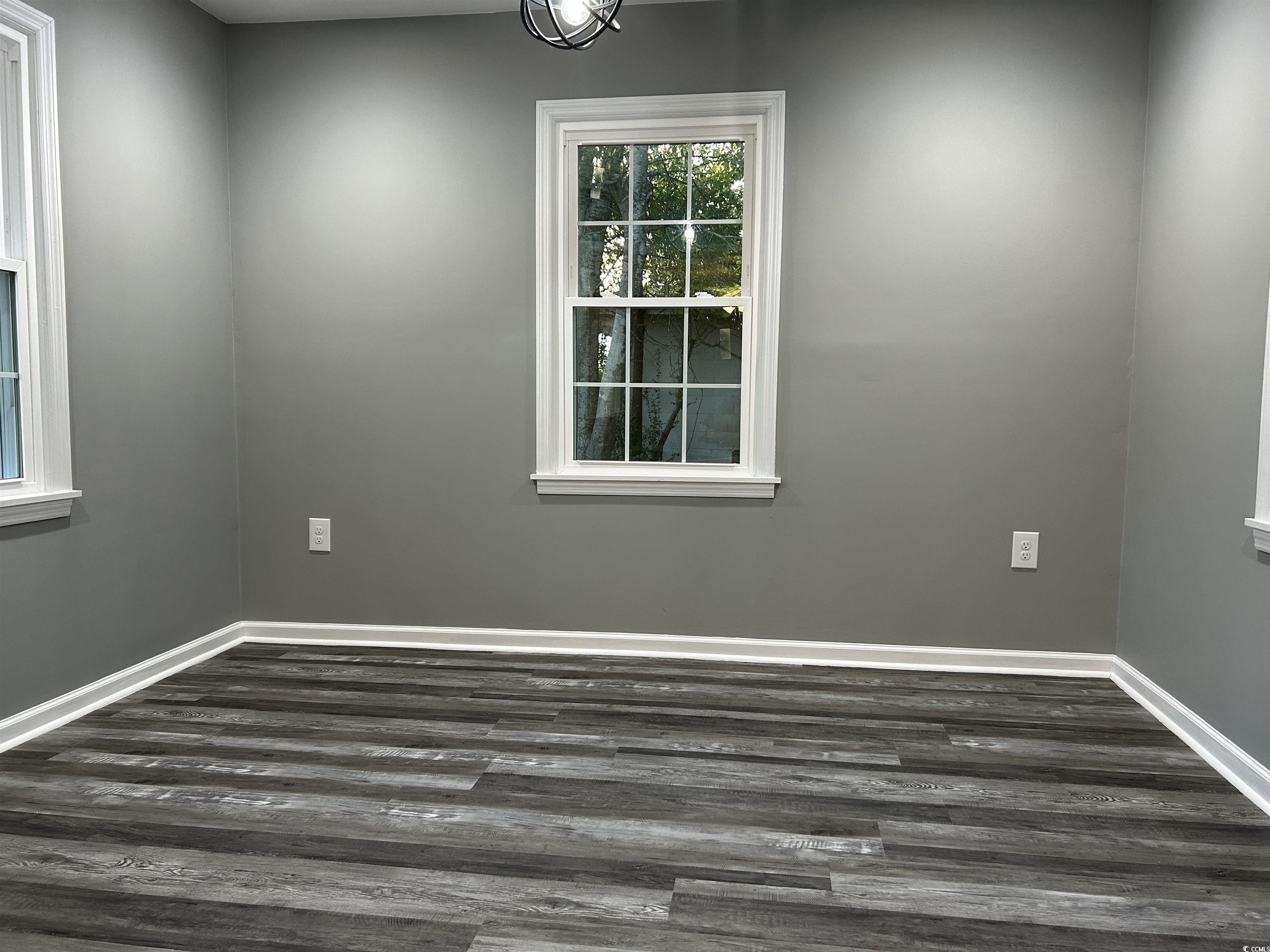 404 East Richardson Avenue Hemingway, SC 29554 - Photo 3 of 26