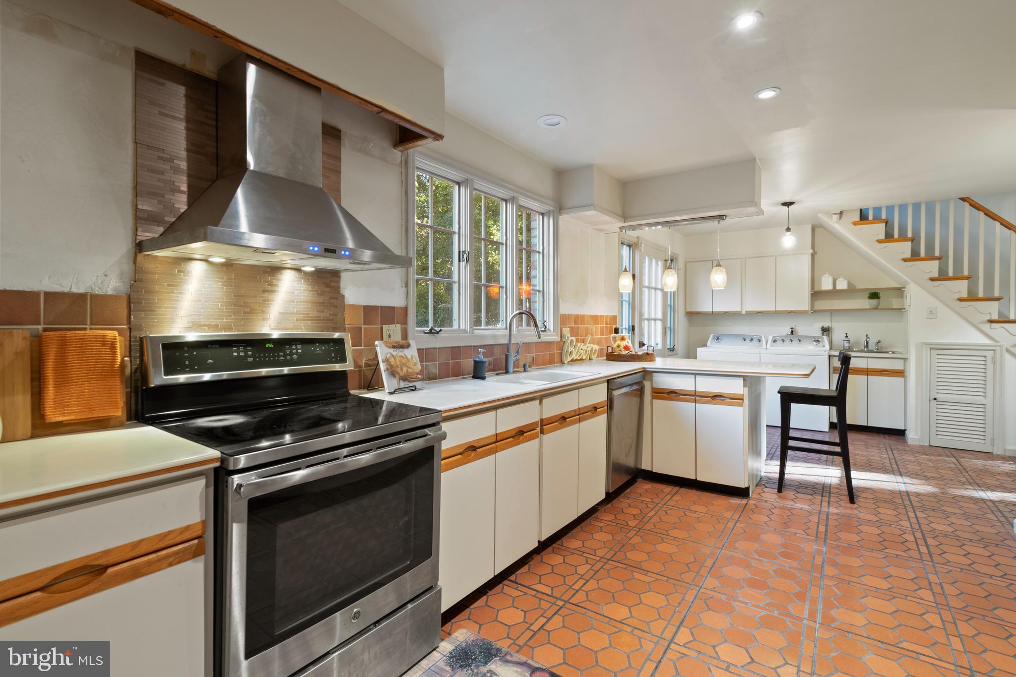 431 Crescent Road Wyncote, PA 19095 - Photo 19 of 49