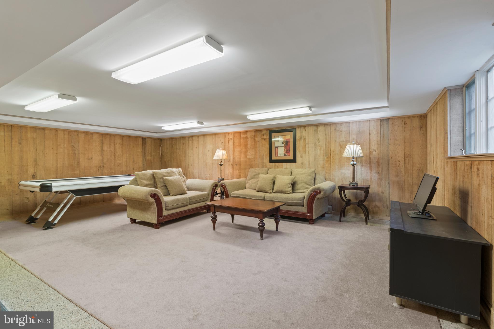 431 Crescent Road Wyncote, PA 19095 - Photo 37 of 49