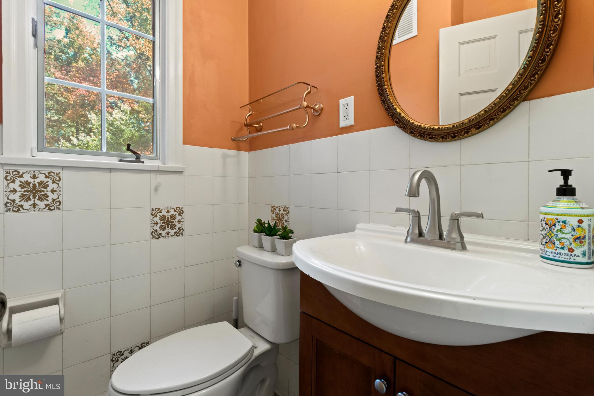 431 Crescent Road Wyncote, PA 19095 - Photo 8 of 49