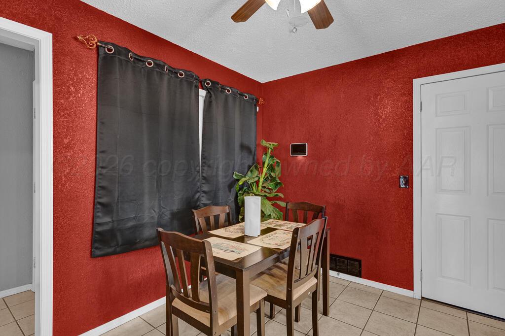 5215 South Milam Street Amarillo, TX 79110 - Photo 4 of 15 dining room