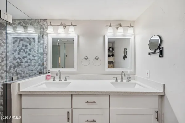 $599,000 | 2422 North 37th Street, Phoenix, AZ 85008