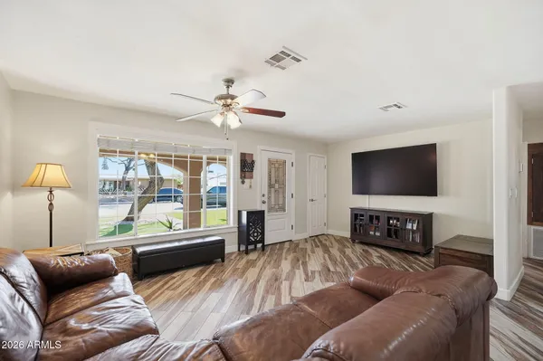 $599,000 | 2422 North 37th Street, Phoenix, AZ 85008