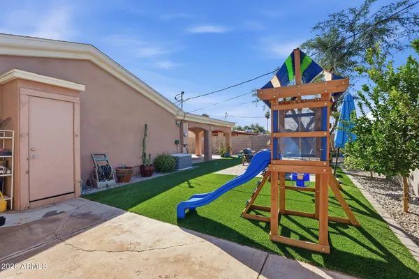 $599,000 | 2422 North 37th Street, Phoenix, AZ 85008