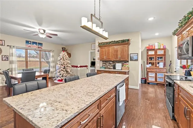 $270,000 | 8846 Highway 69, Cameron, MO 64429