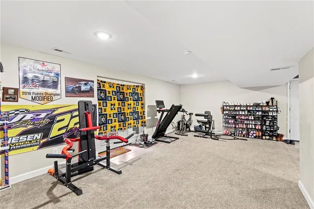 $270,000 | 8846 Highway 69, Cameron, MO 64429