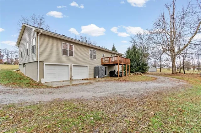 $270,000 | 8846 Highway 69, Cameron, MO 64429